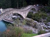 VAL VERZASCA (Canton Ticino - Svizzera) -agosto 2009 - FOTOGALLERY